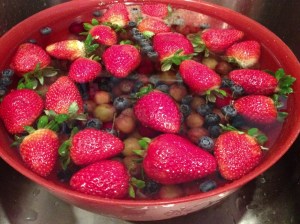 Soak fruit in a vinegar-water solution